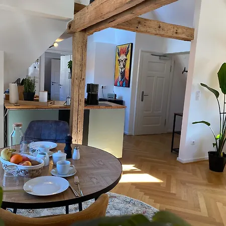 Charmanter Altbau I Parkplatz I Zentral Apartamento *