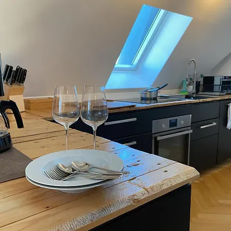 Charmanter Altbau I Parkplatz I Zentral *