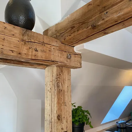 Charmanter Altbau I Parkplatz I Zentral